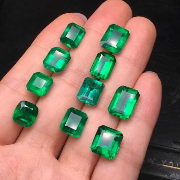 3克拉-4克拉贊比亞祖母綠