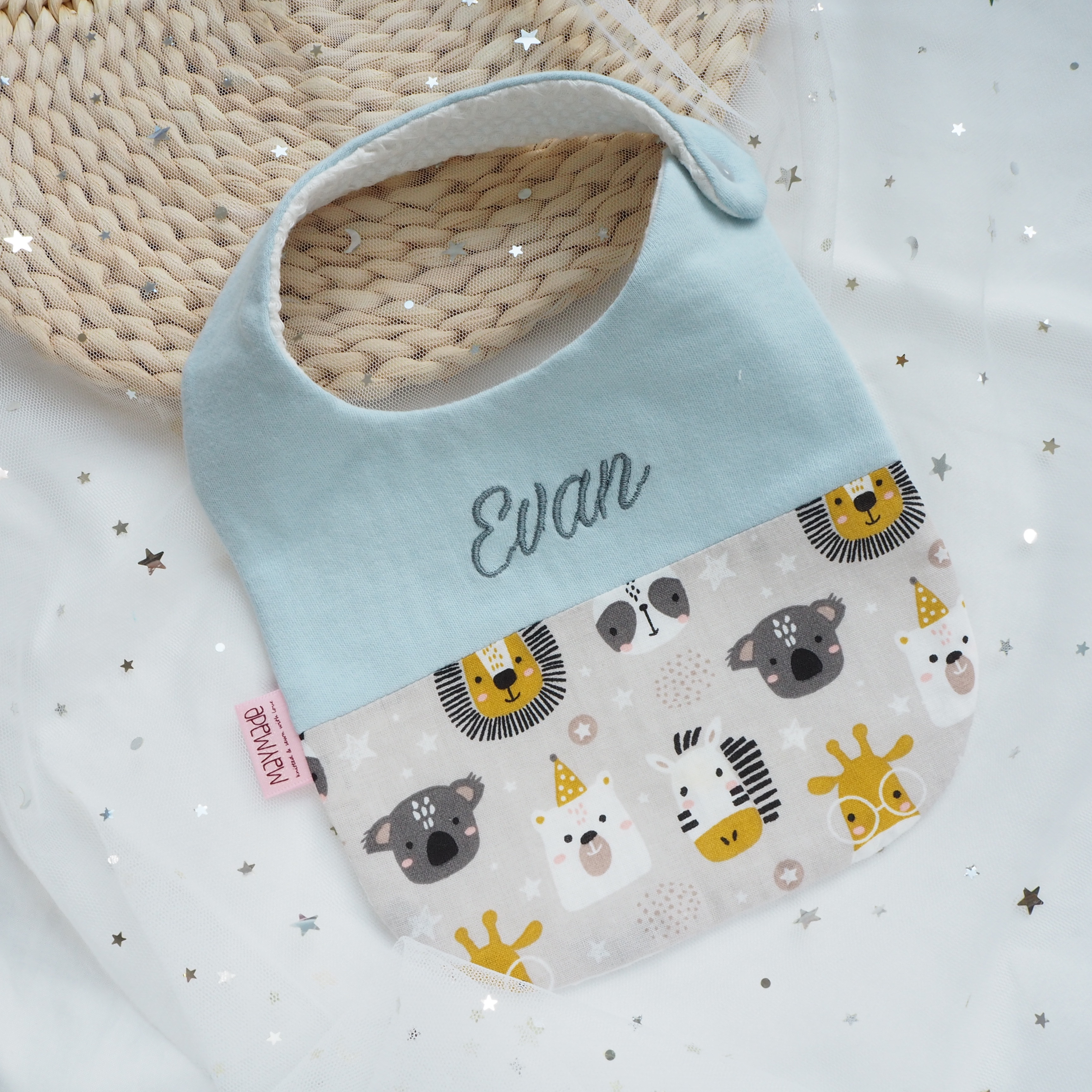 灰色動物派對圖案 拼布款繡名口水肩