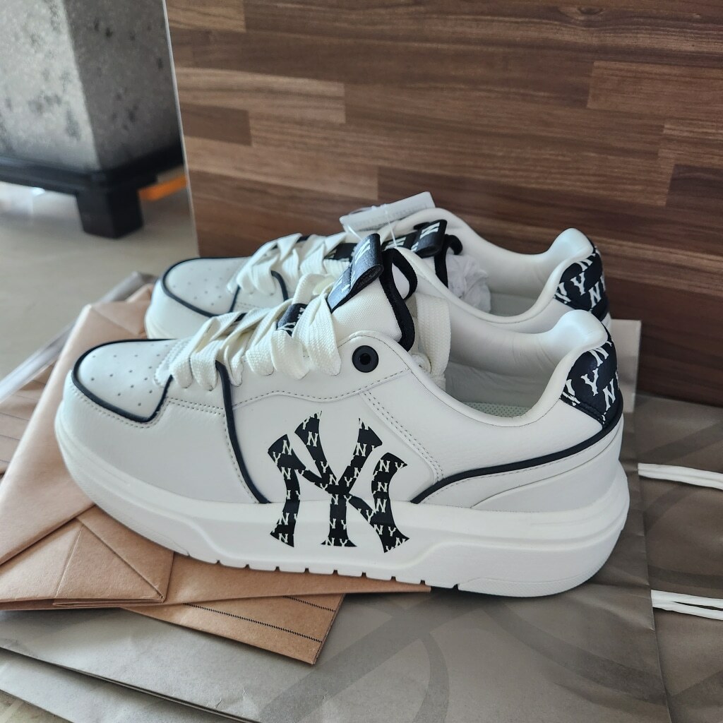 スニーカー [ MLB ] CHUNKY LINER WIDE MLB Chunky Liner Wide New York Yankees Sneakers NY Logo