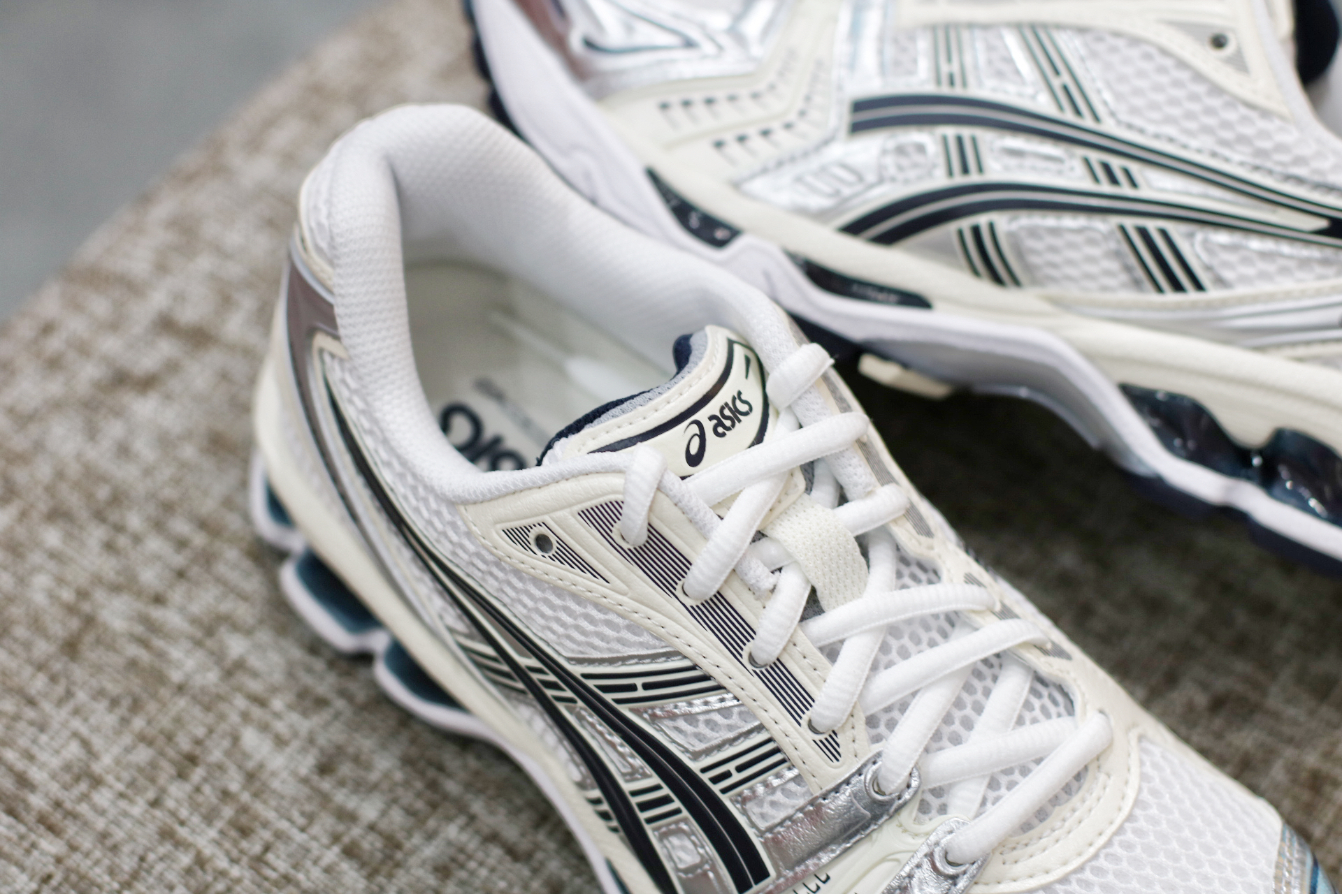 ★ASICS Gel-Kayano 14 White Midnight★ ASICS Gel-Kayano 14 White Midnight Cream Silver 1202A056-109
