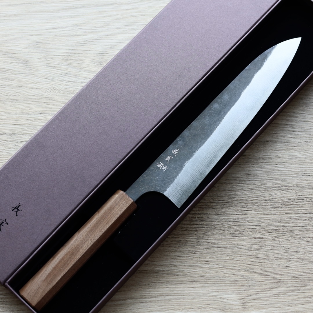 加藤義実 牛刀 210mm 青紙超級鋼 黑打墨流