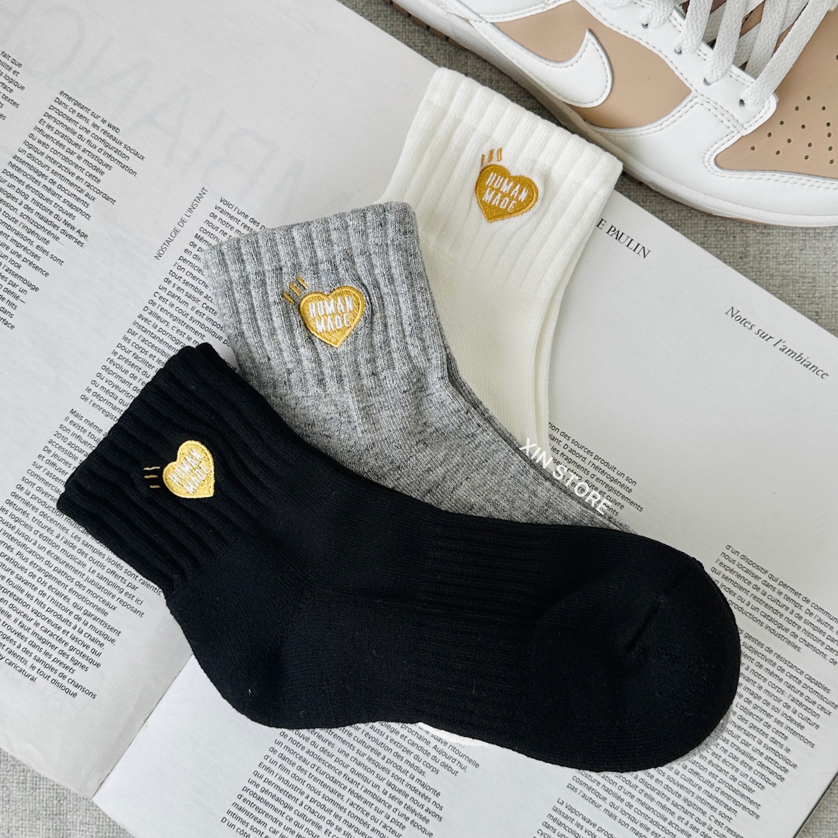 Human Made Short Pile Socks 刺繡 黃愛心 素色 中筒襪 長襪 黑 灰 白