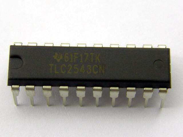Chip TLC2543 TLC2543CN ADC 12-bit DIP-20 - Nuovo - 1 Pezzo