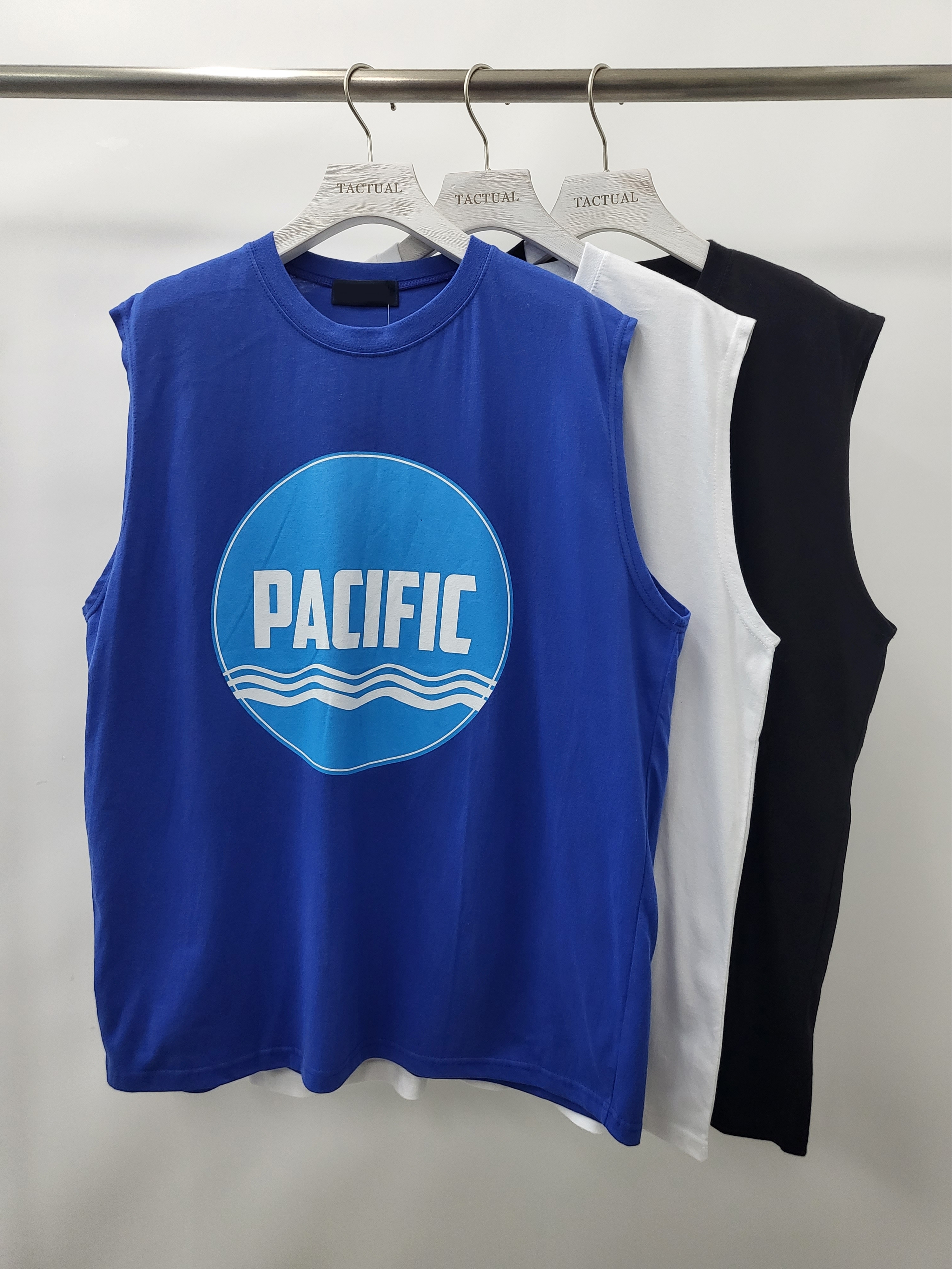 英文字圖案背心 V1012