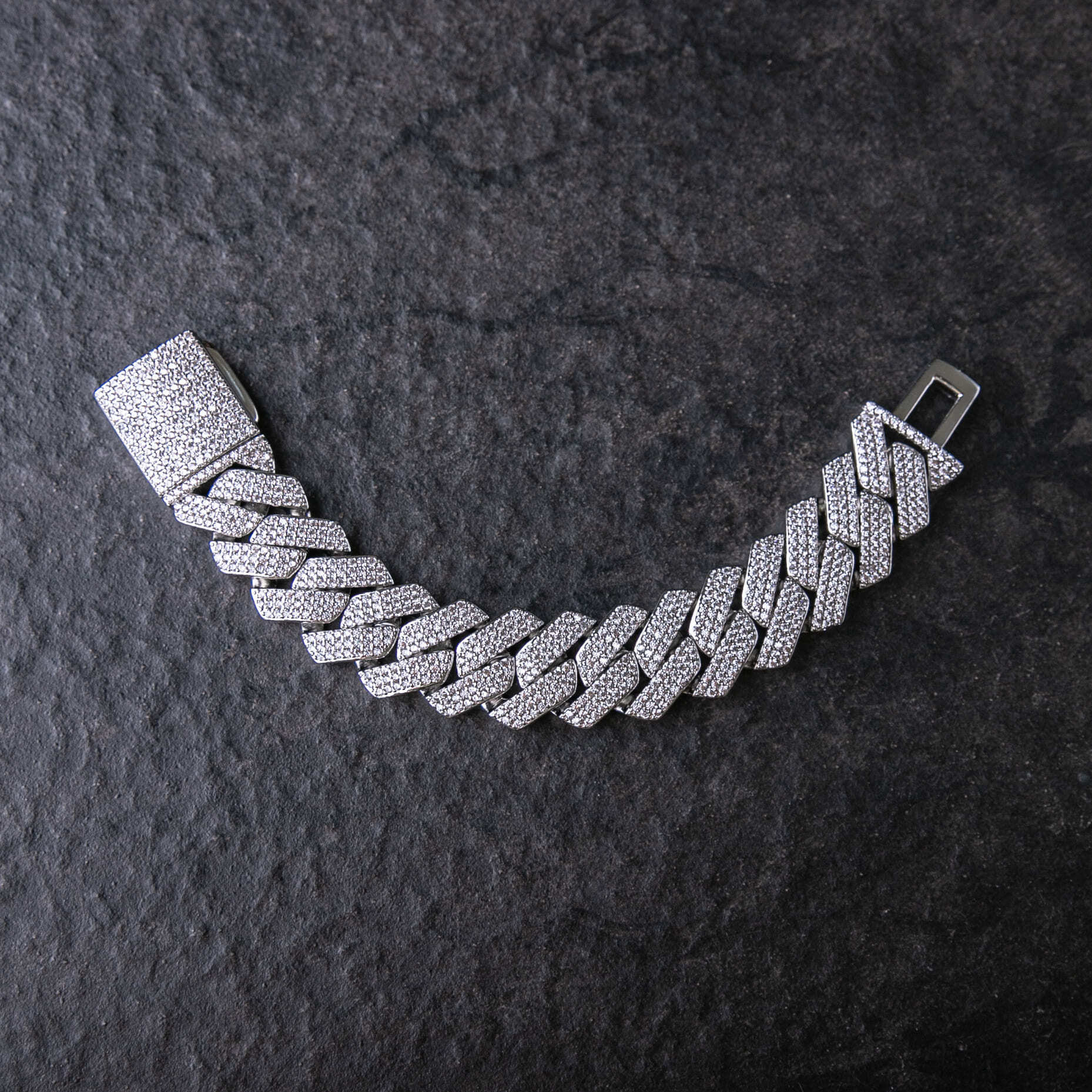 20mm三排滿鑲菱形古巴手鍊