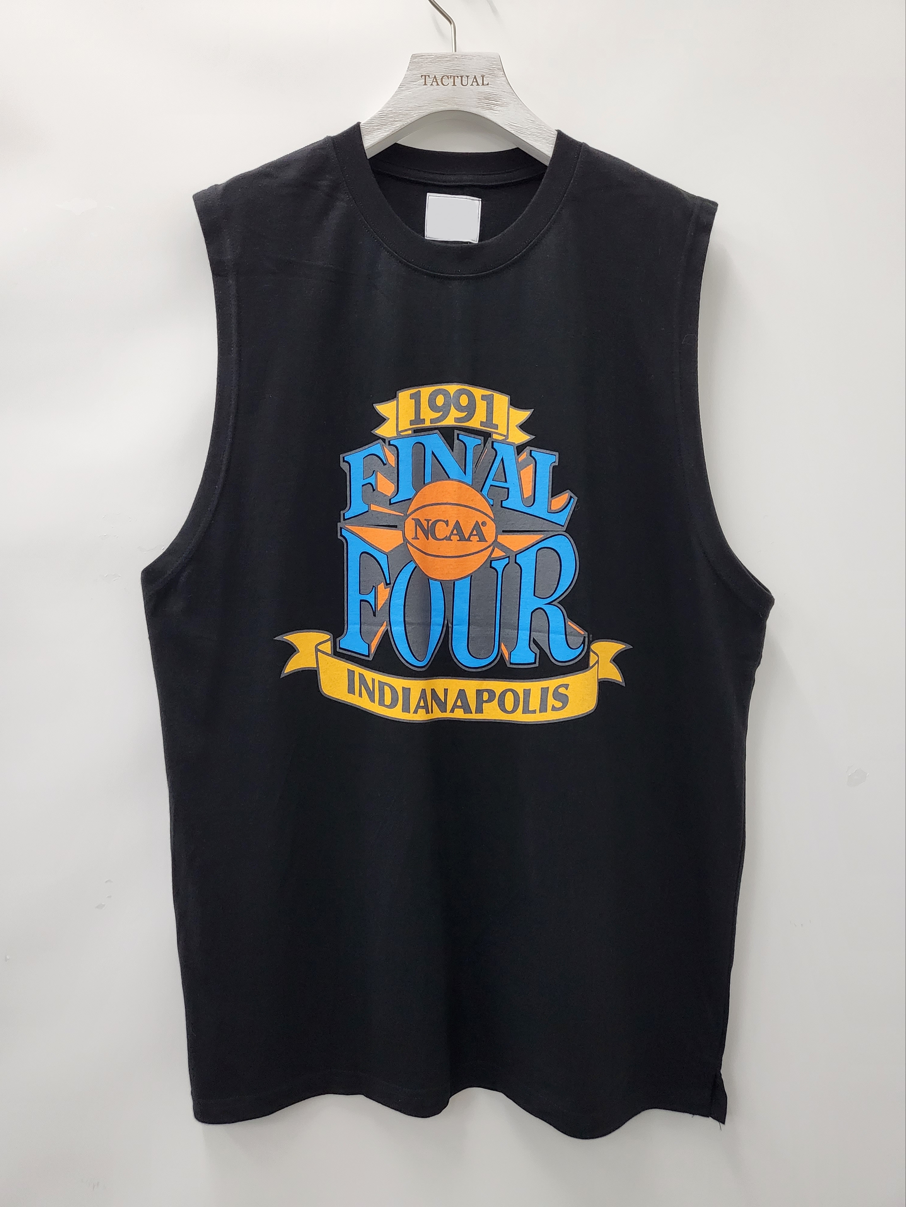 英文字圖案背心 V1005