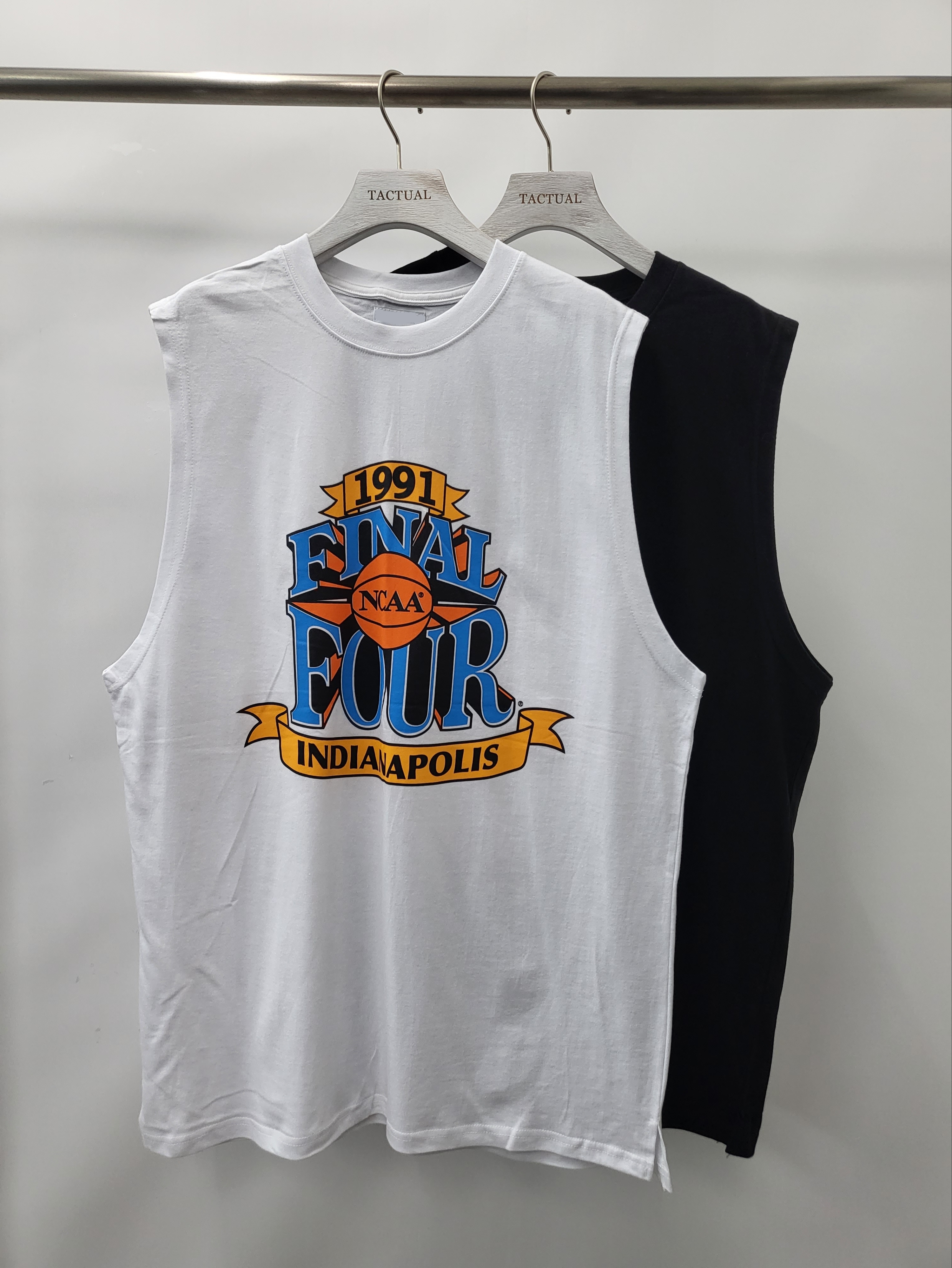 英文字圖案背心 V1005