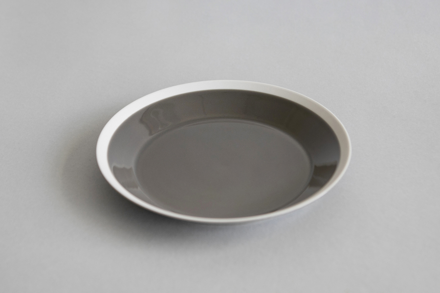 yumiko iihoshi porcelain-木村硝子店聯名dishes系列 盤22cm 鹿褐棕