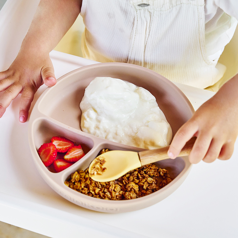 minikoioi 防滑矽膠餐盤(多色可選)