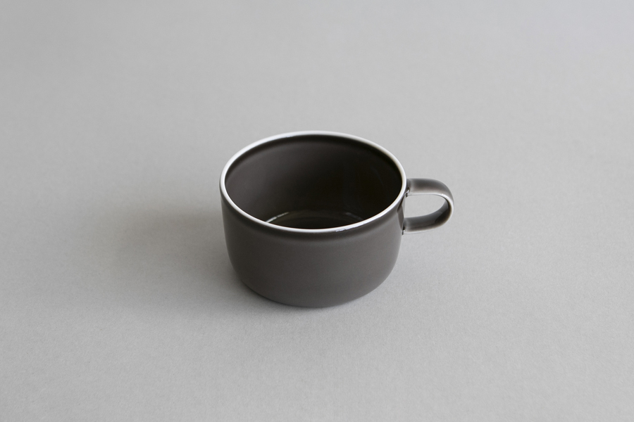 yumiko iihoshi porcelain-my mug Satoru 灰