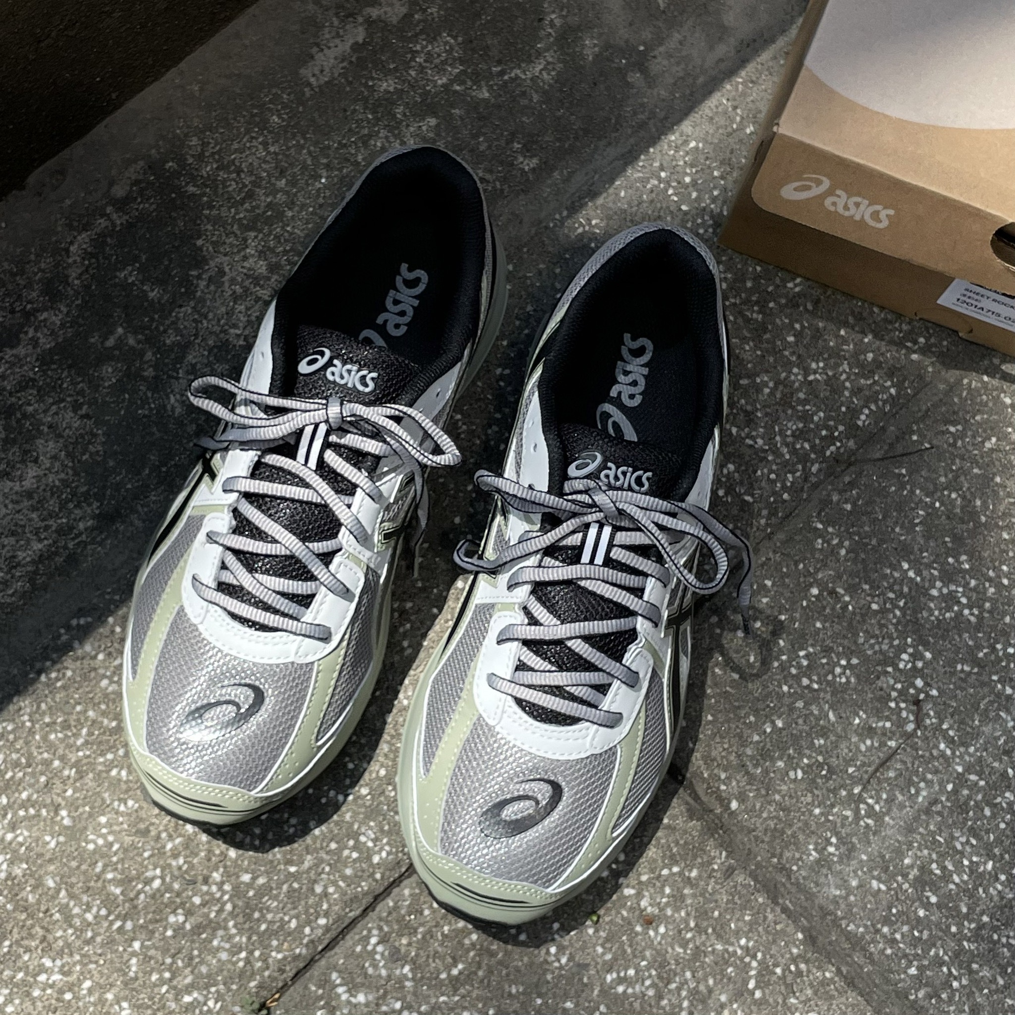 【代購】ASICS JOG 100S 輕量 跑步鞋 休閒鞋 男款 灰綠 1201A715-020