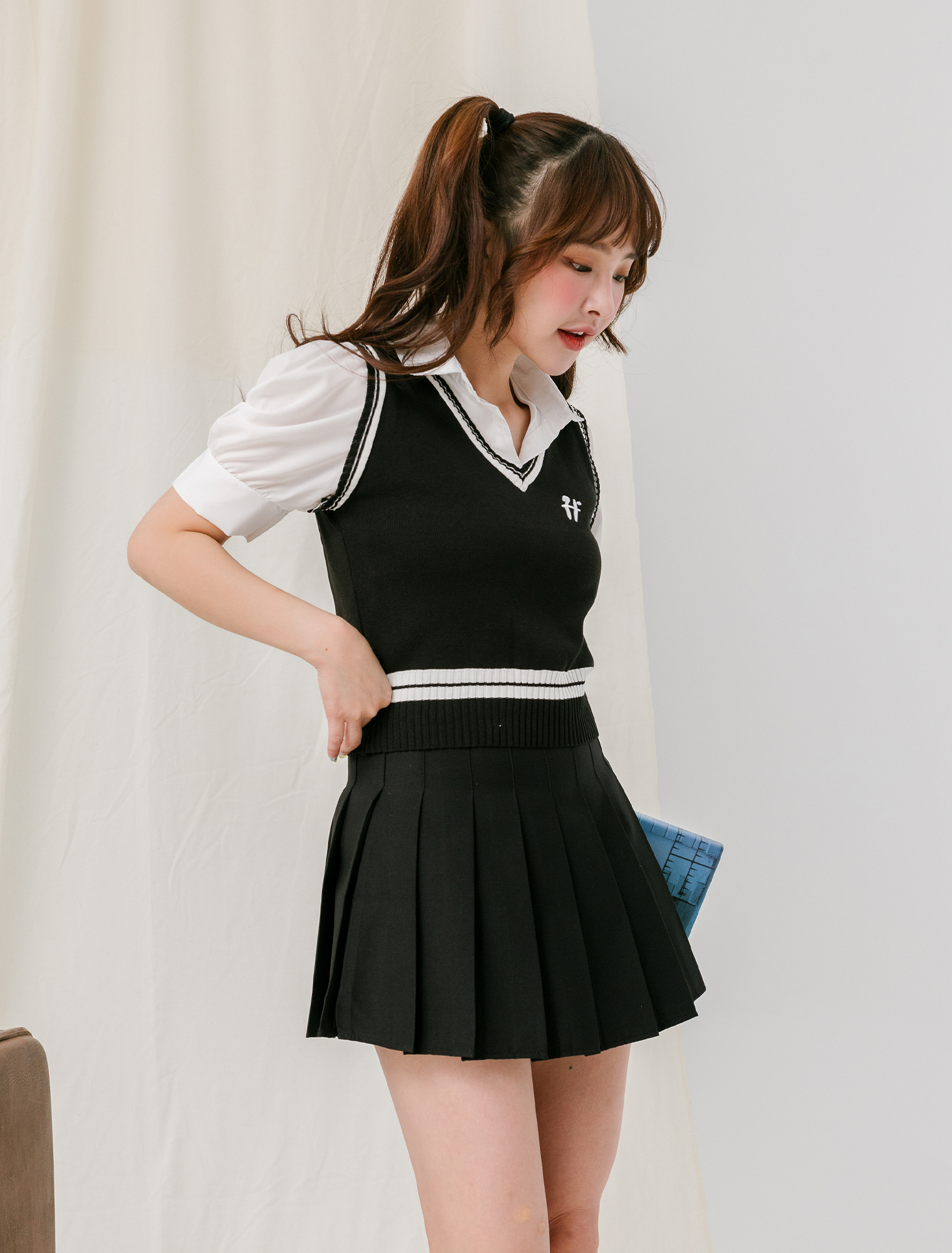 法朵Fado shop｜熱銷款🔥素面百褶短裙(有安全褲) 470C010 黑/灰 M~L