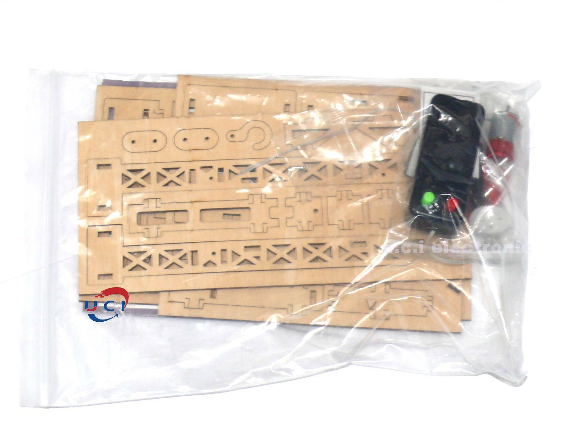 【UCI電子】(二H-1)  DIY材料包 起重機 遙控升降 科技小製作 創意發明手工 材料科學實驗 diy材料包