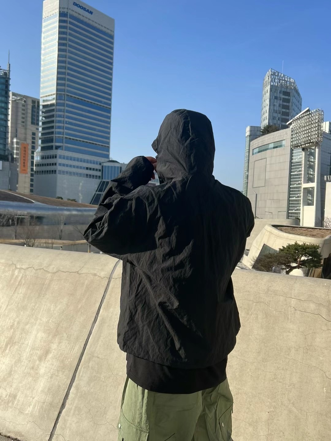 🇰🇷韓國 雙拉鍊 金屬感 尼龍 外套