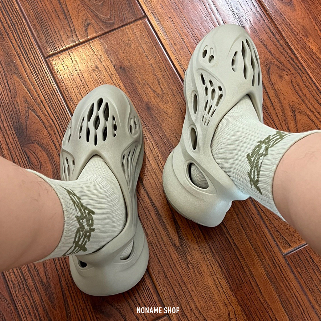 ADIDAS YEEZY FOAM RUNNER 