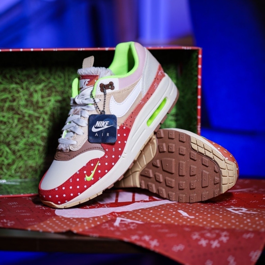 Nike Air Max 1 prm best friend 紅點 卡其 骨頭 狗狗 女鞋DR2553-111