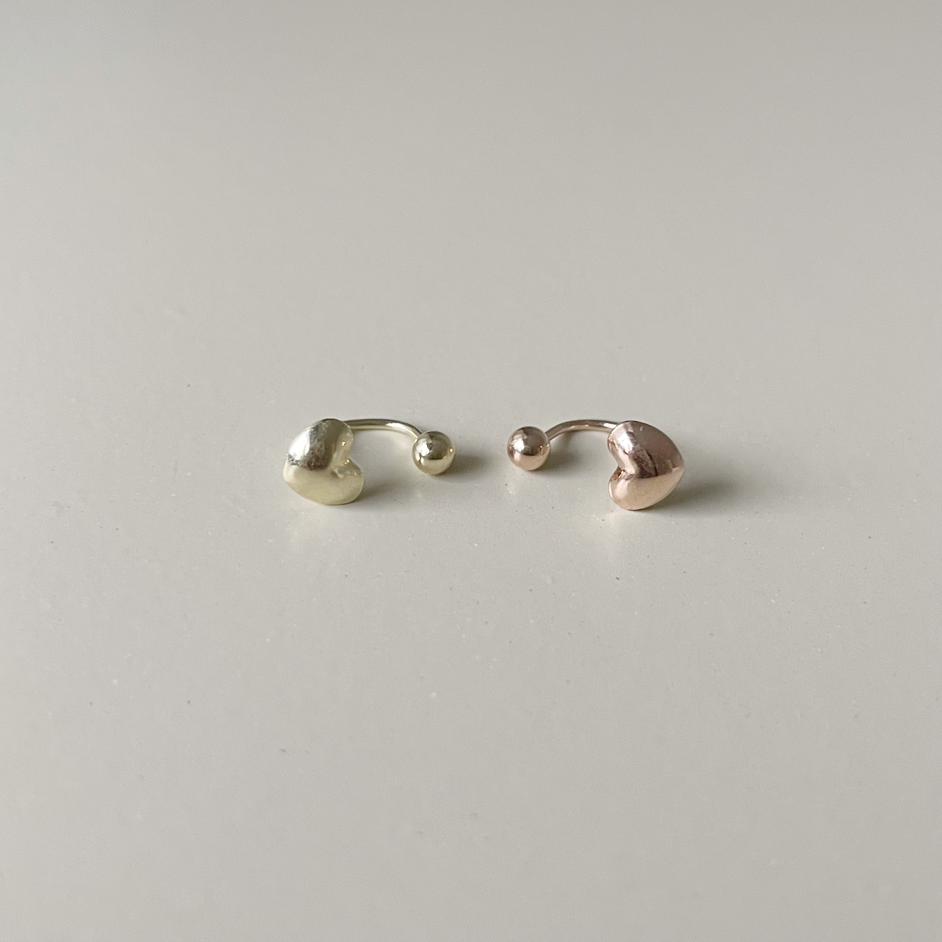 14k澎澎愛心U字轉珠耳環(單)