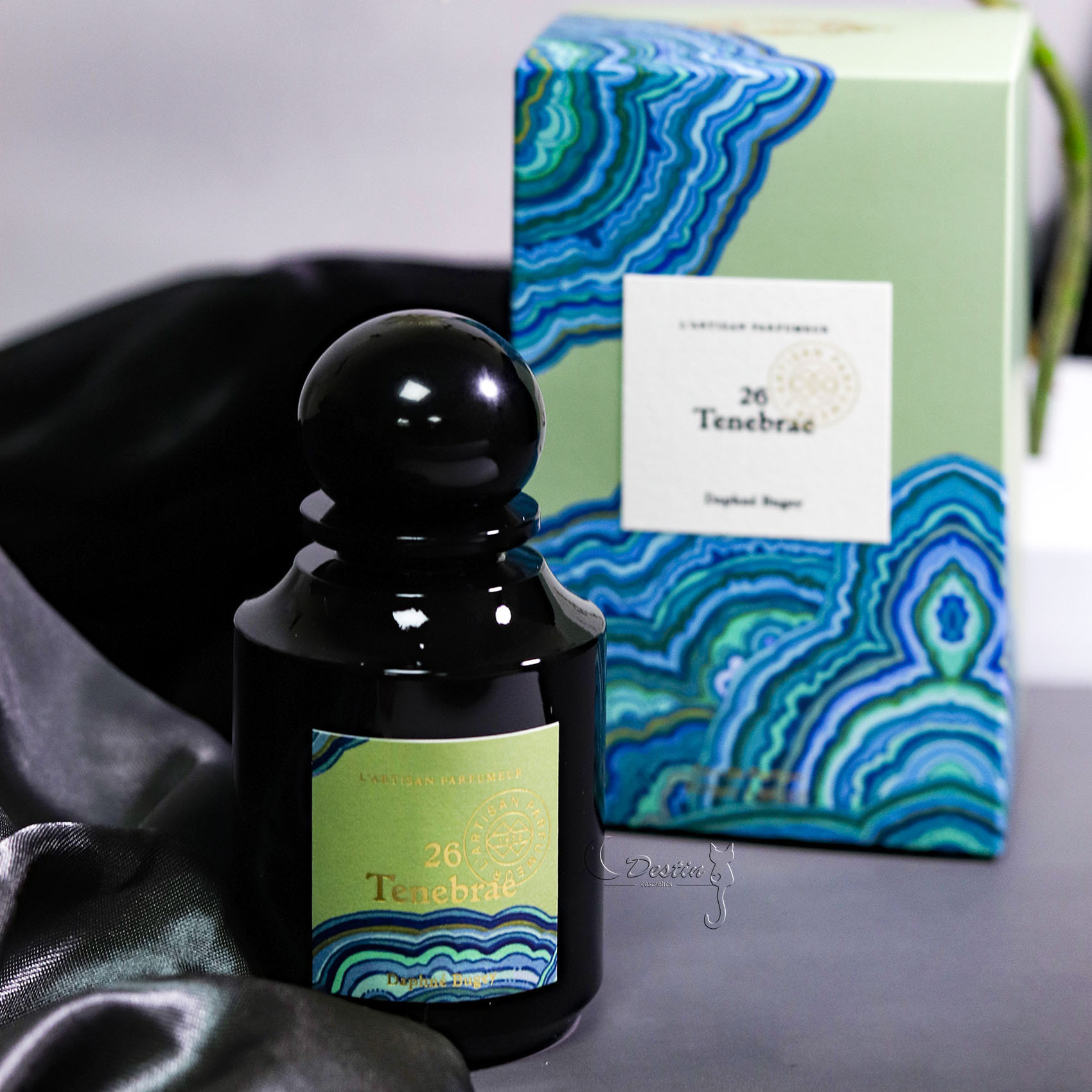 L'Artisan Parfumeur 阿蒂仙熄燈禮拜Tenebrae 26 中性淡香精1.5mL 體驗