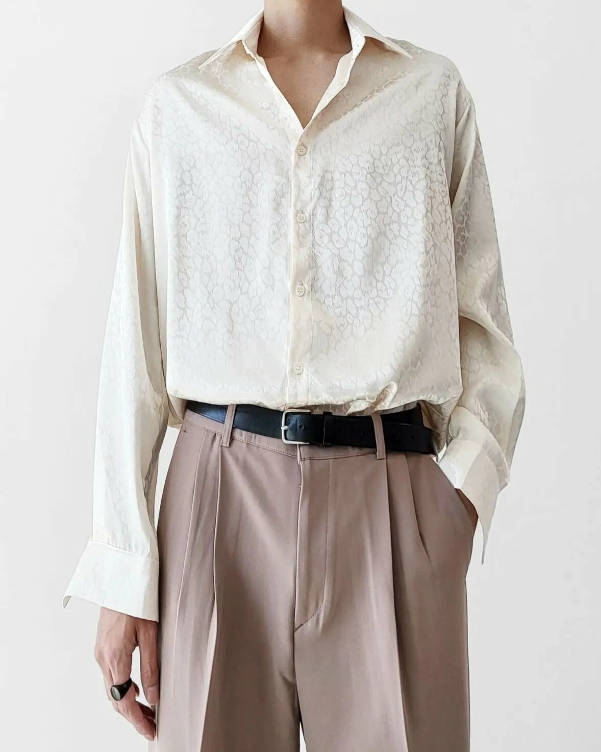 (韓國限時特價) Edge緞面豹紋襯衫