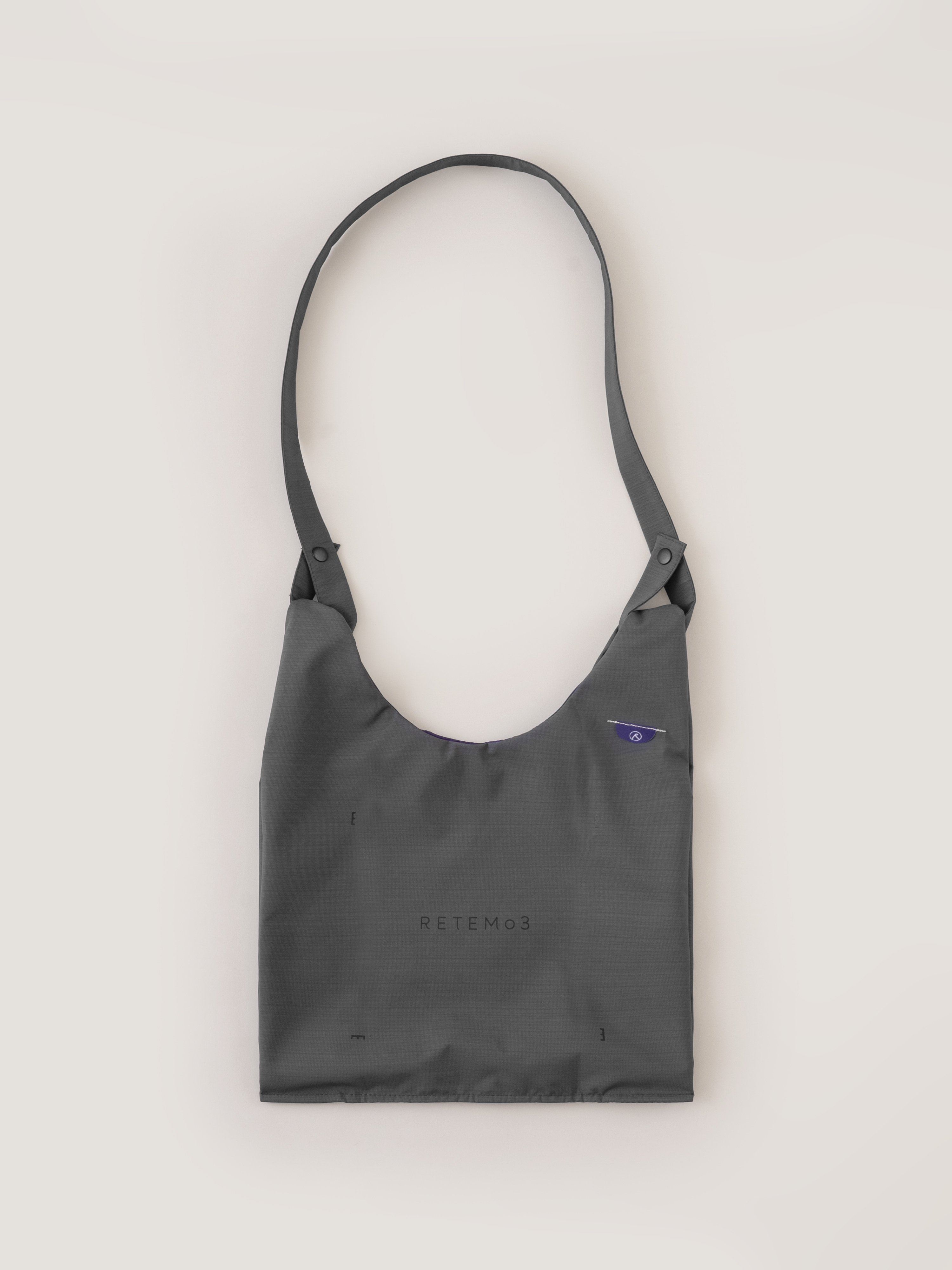 RETEM03 Logo Printed Tote Bag | Gray