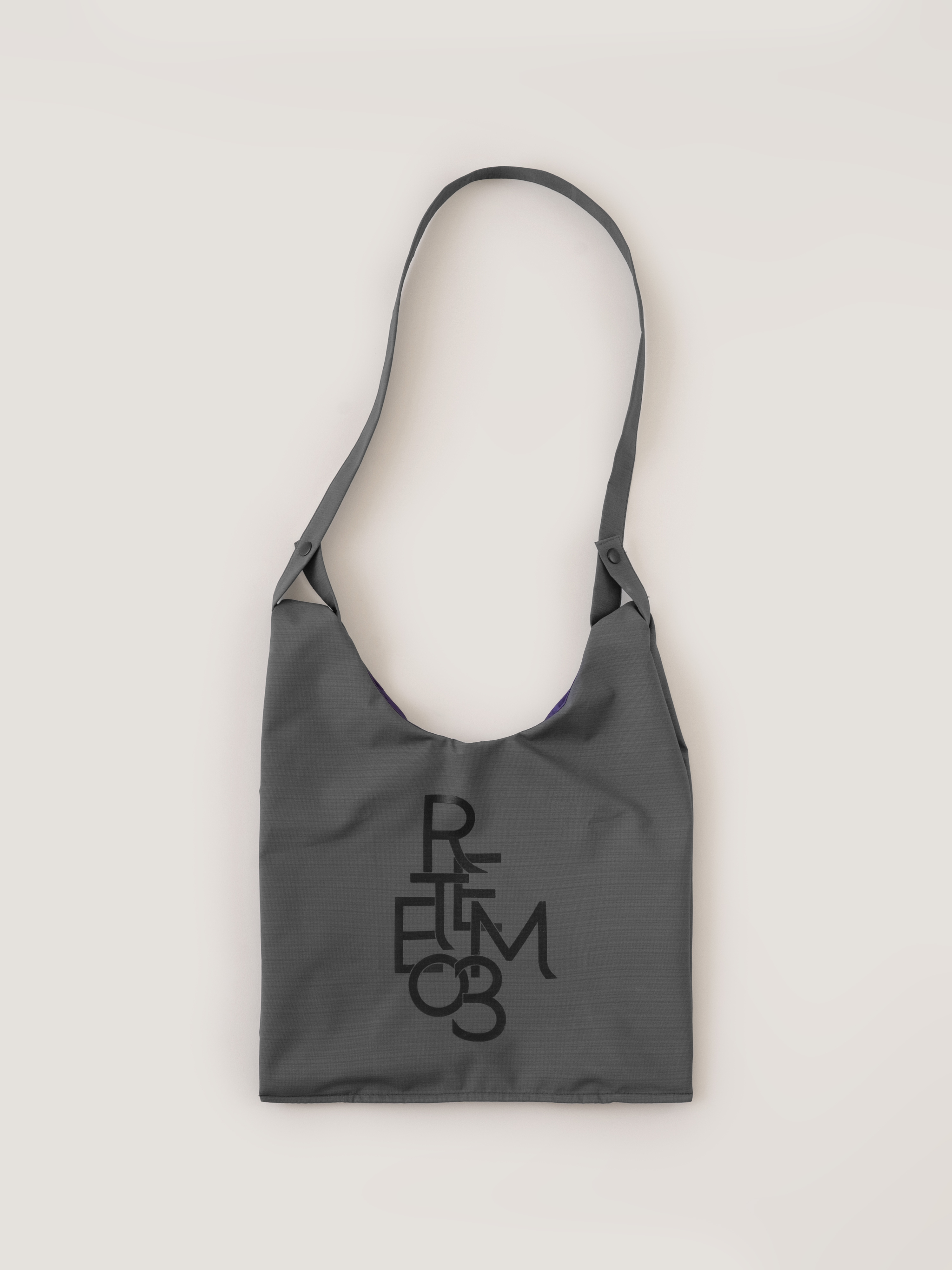 RETEM03 Logo Printed Tote Bag | Gray