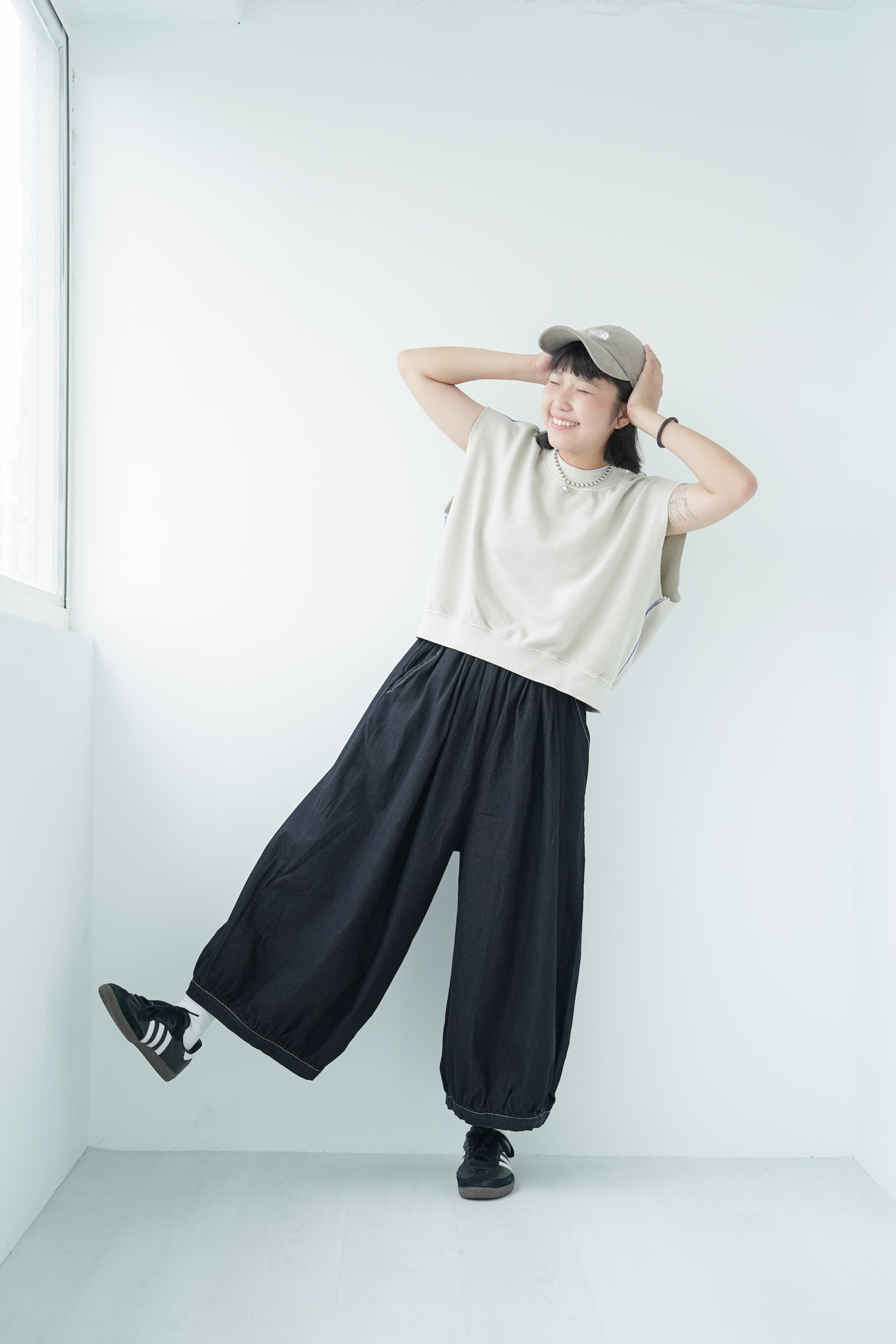 KRJC 落肩小立領衛衣