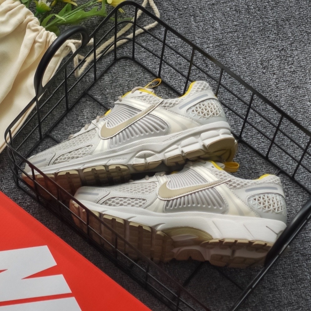 Nike Air Zoom Vomero 5 骨白 淺灰 復古 女鞋 慢跑鞋 運動鞋 FJ7694-020