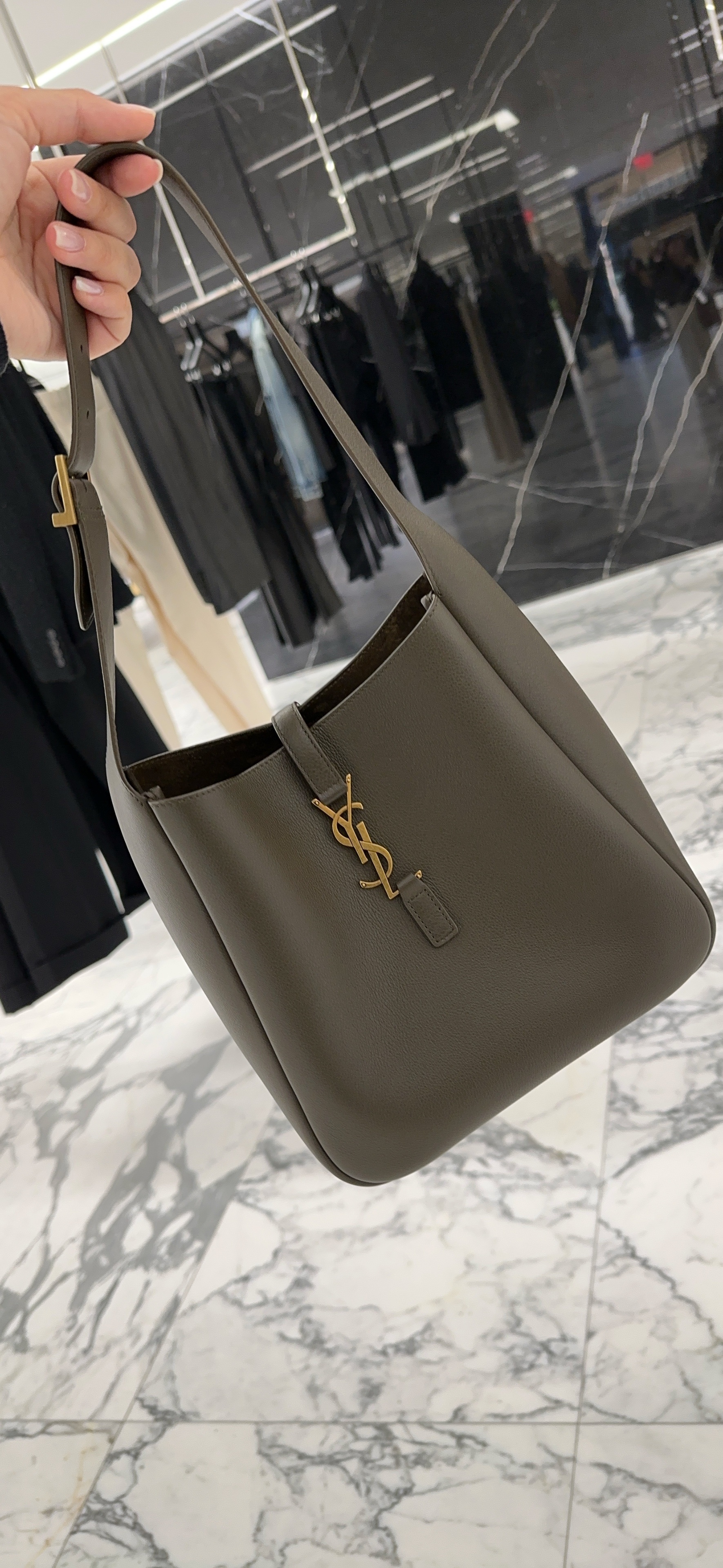 Saint Laurent Small Le 5 À 7