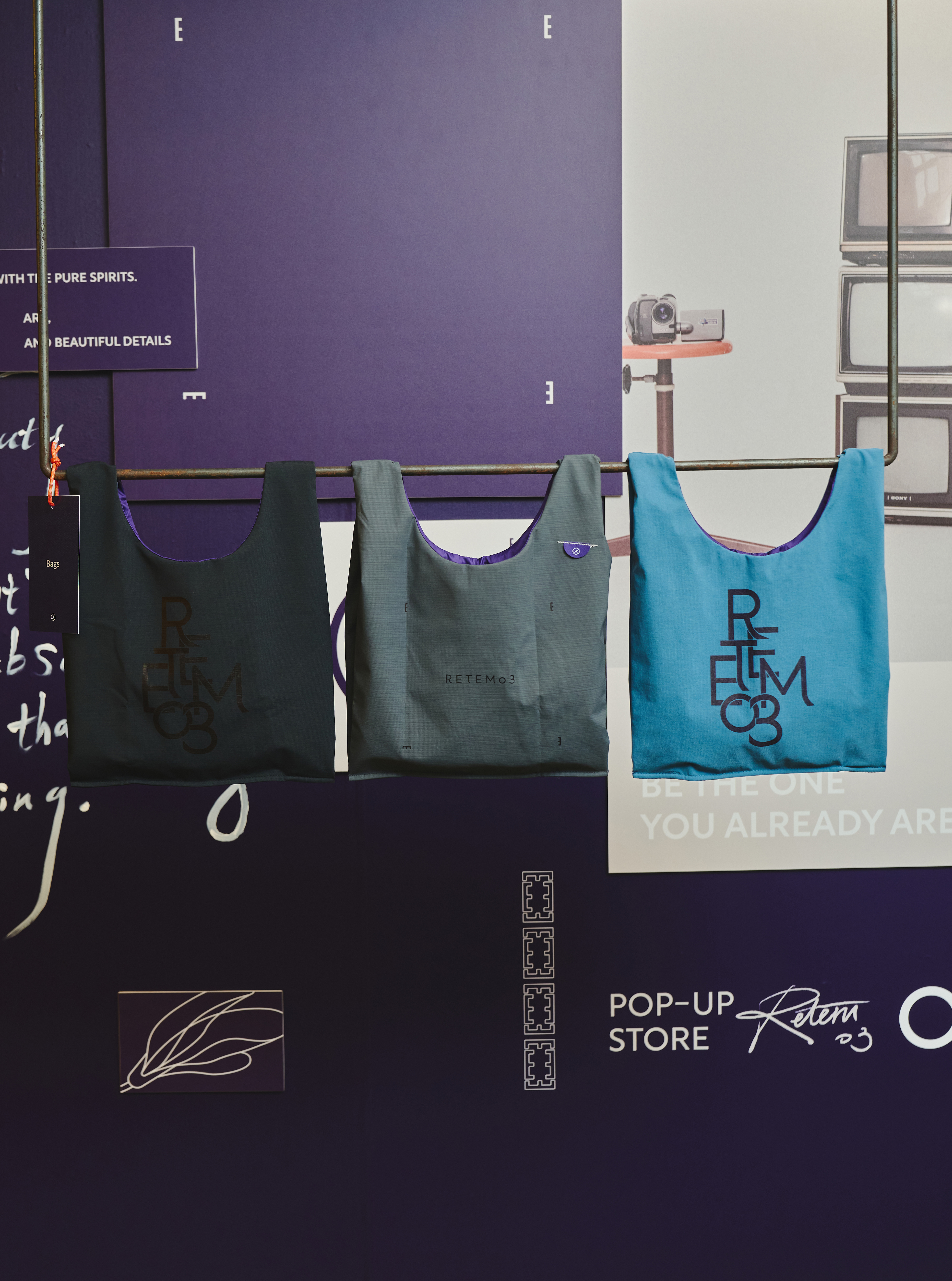 RETEM03 Logo Printed Tote Bag | Black