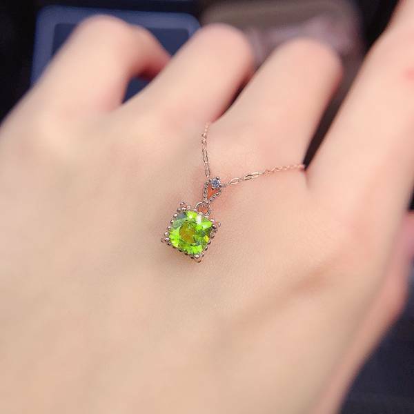 925銀吊墜 新款天然橄欖石