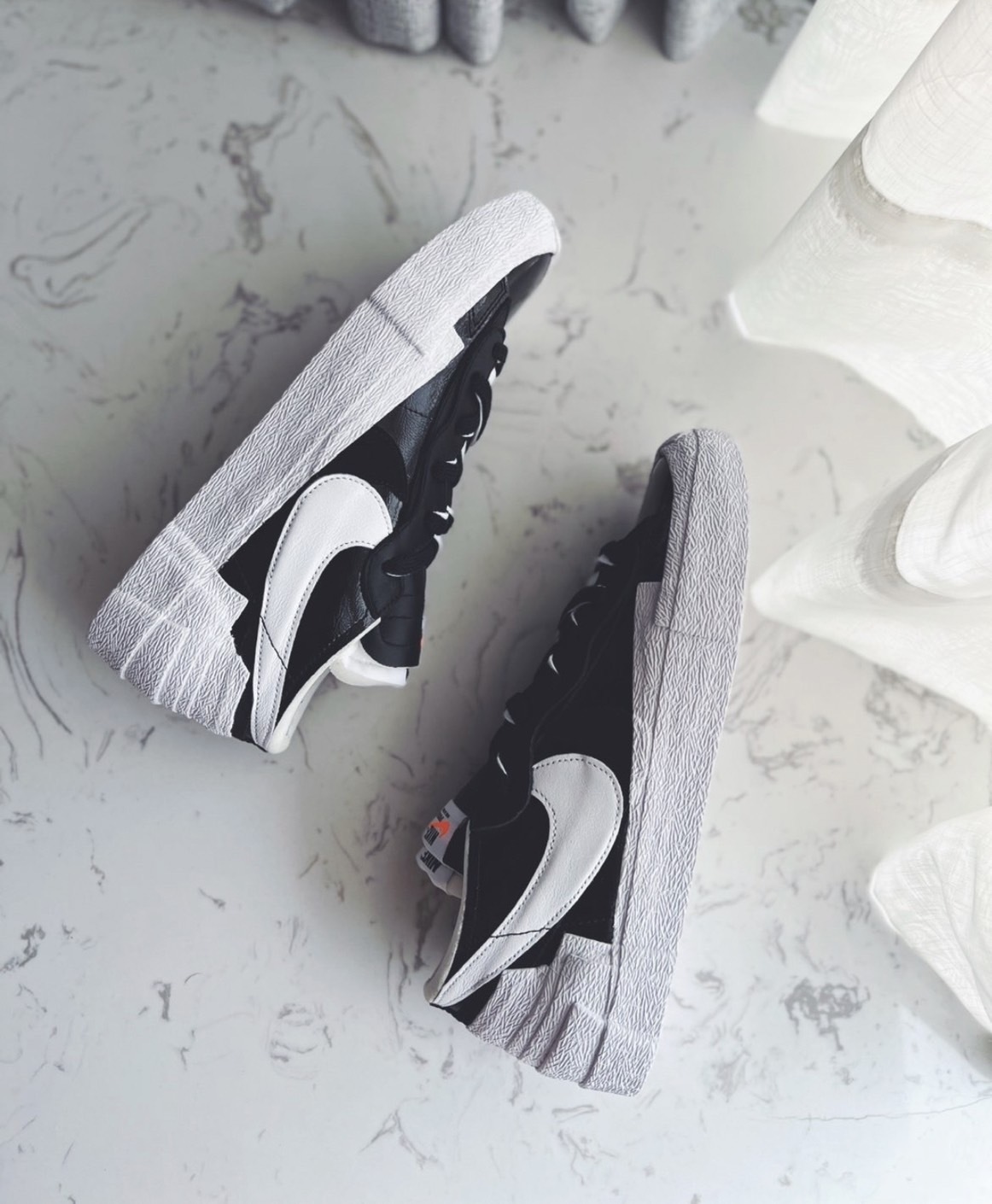 預購 NIKE x Sacai Blazer Low  黑白 聯名 漆皮 低筒 拼接 雙勾 男女鞋