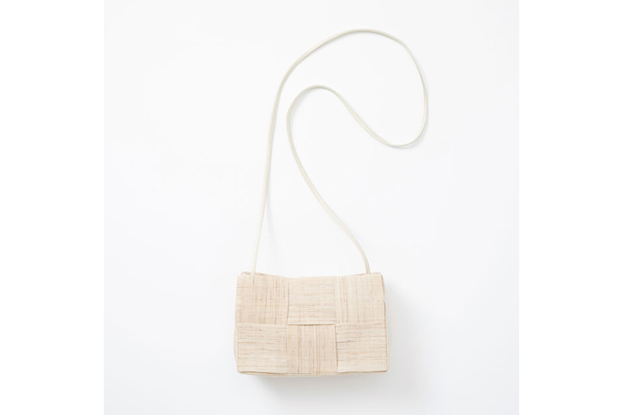 中川政七-手織亞麻格子斜背包/生平