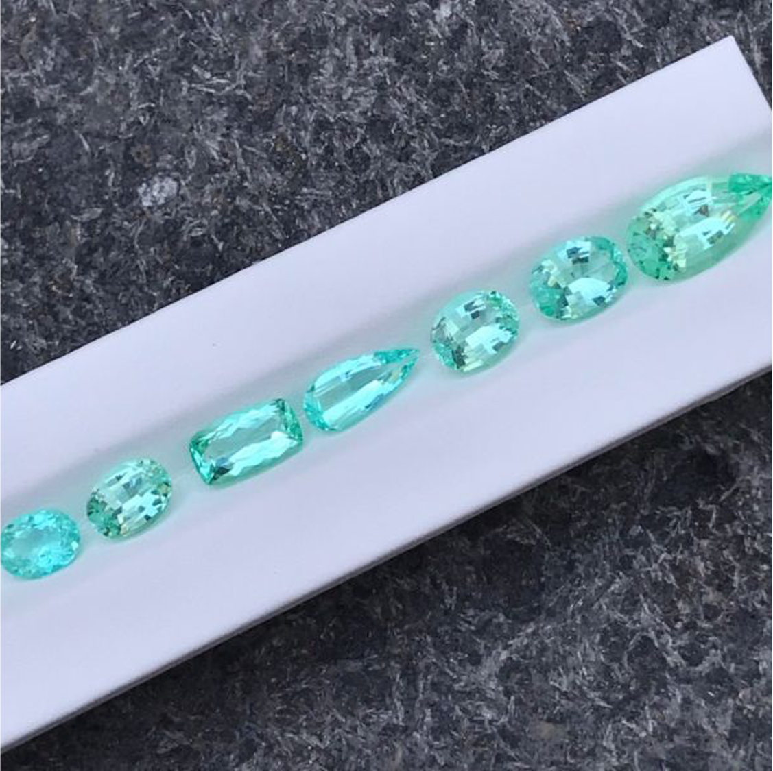 綠色調帕拉伊巴