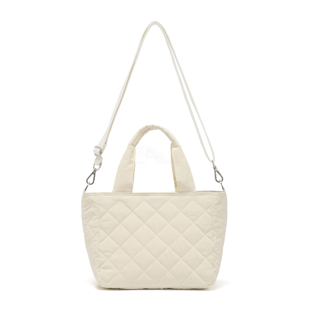 OSTKAKA | Quilted Tote Bag Ivory [正規品/関税込] Quilted Tote Bag Ivory - OSTKAKA