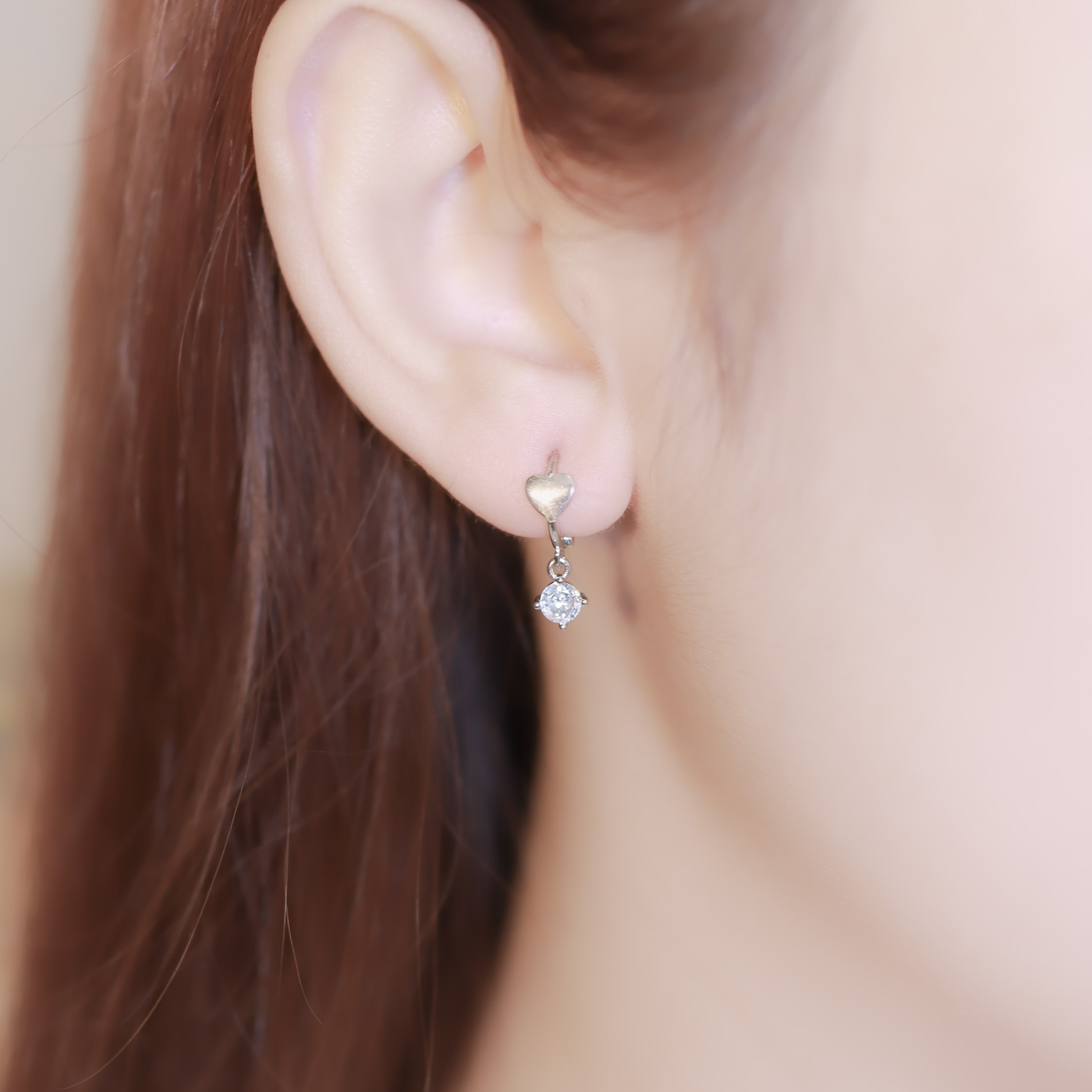 | 999足銀・白金 | 星上的心心耳環 | EA0665 |