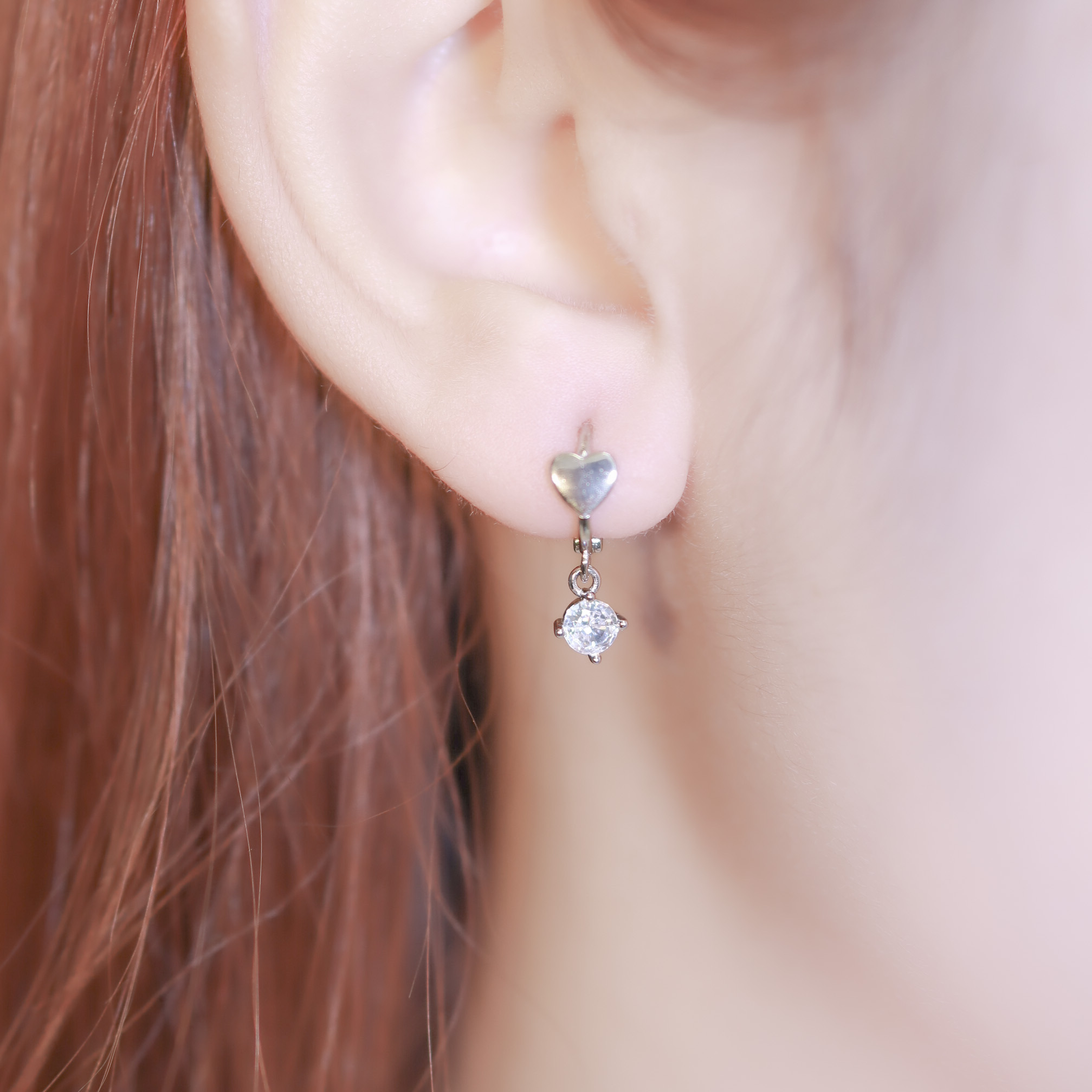 | 999足銀・白金 | 星上的心心耳環 | EA0665 |