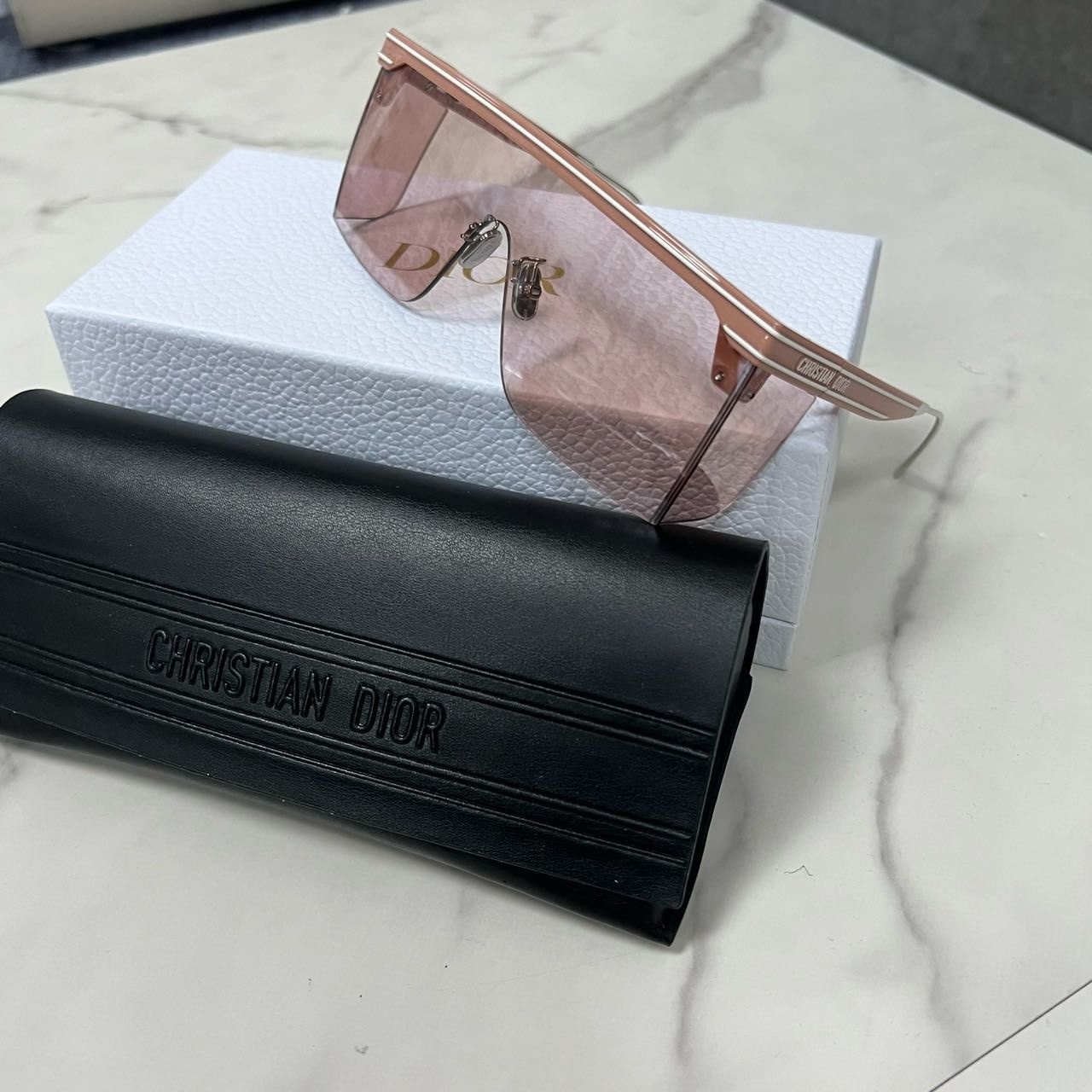 Dior 粉紅色暗花logo太陽眼鏡-T