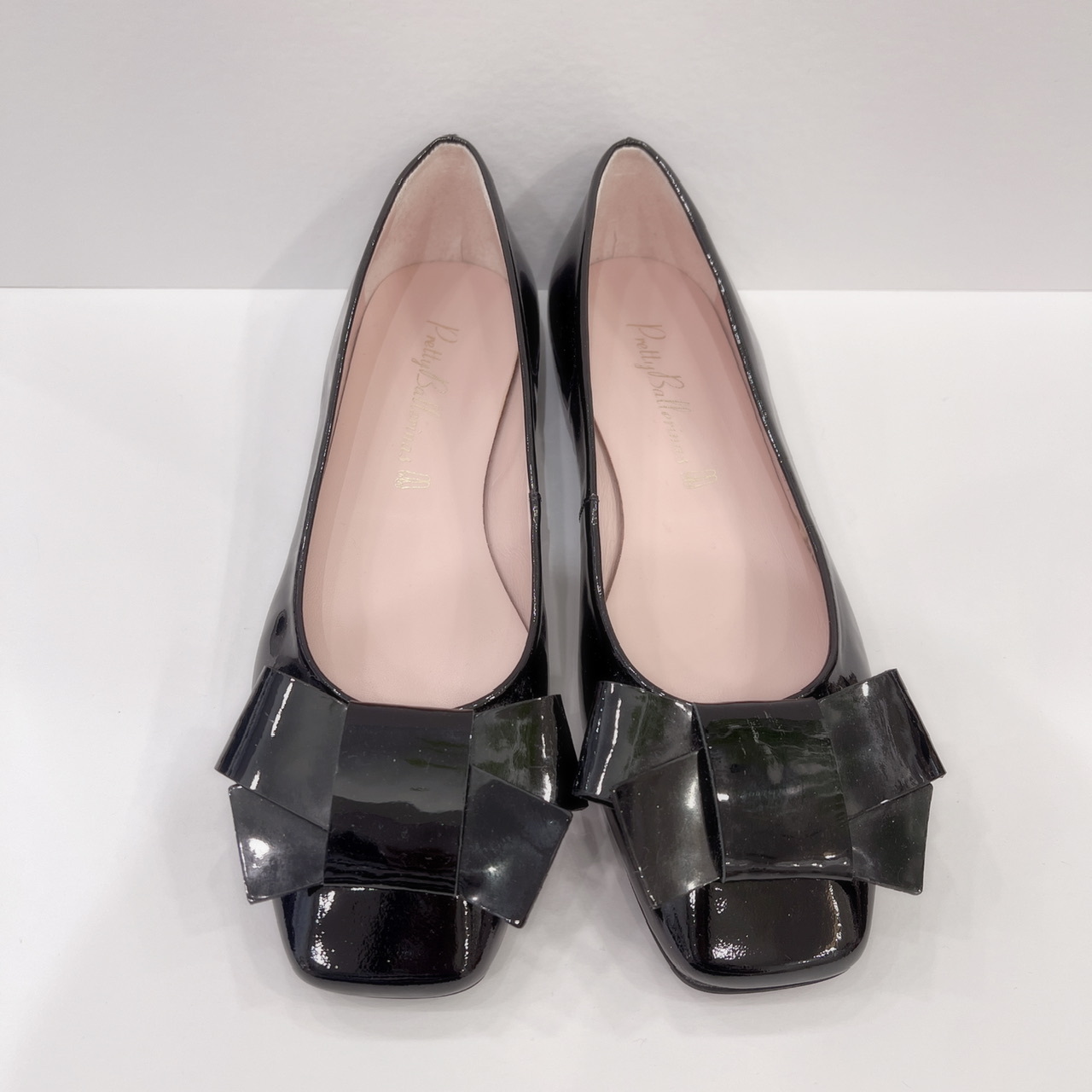 方頭漆皮蝴蝶結娃娃鞋