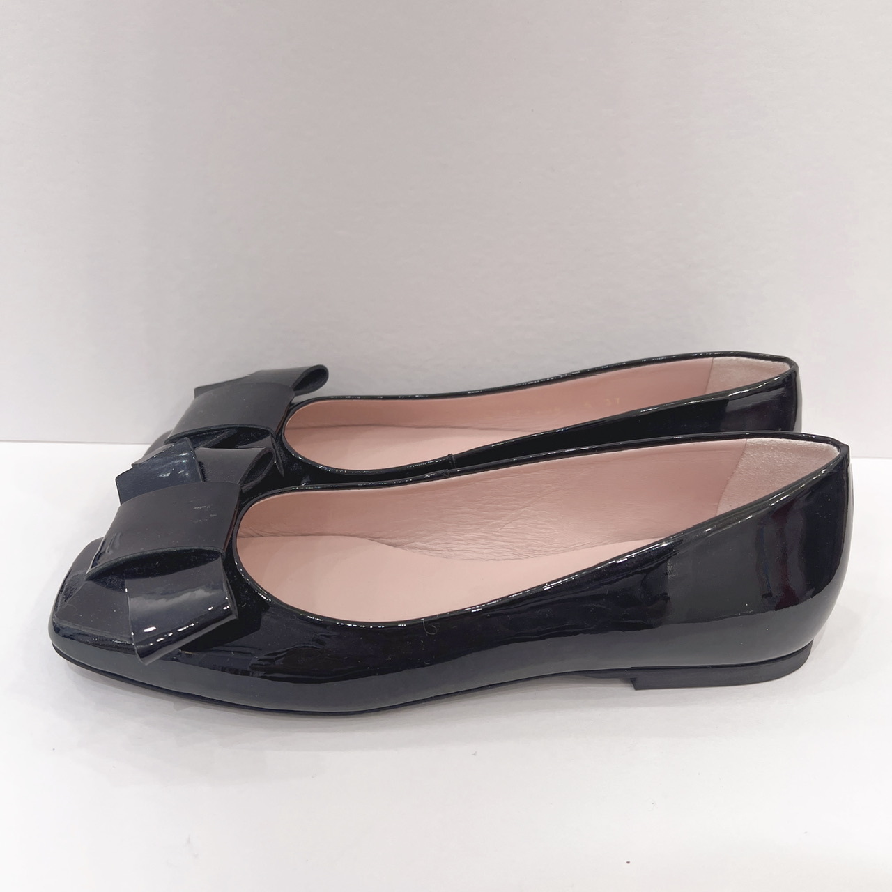 方頭漆皮蝴蝶結娃娃鞋