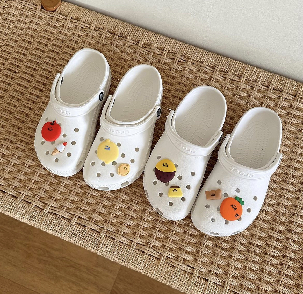 Second Morning - CROCS洞洞鞋 裝飾 (蘋果妹)