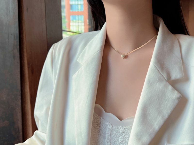 復古氣質優雅山茶花吊墜