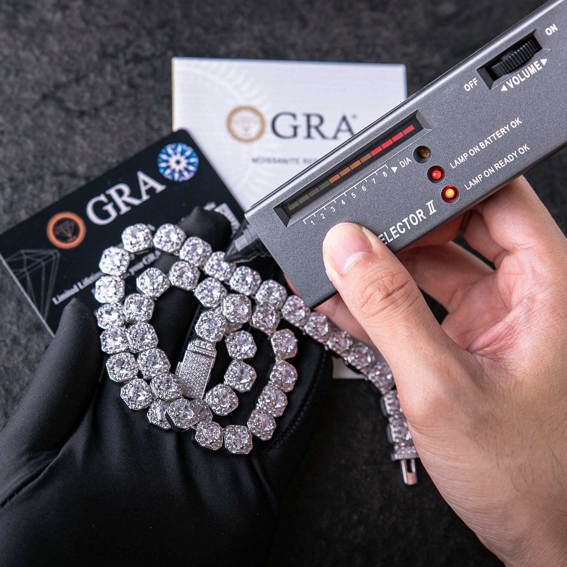 925純銀莫桑石10mm滿鑲冰糖梅花項鍊