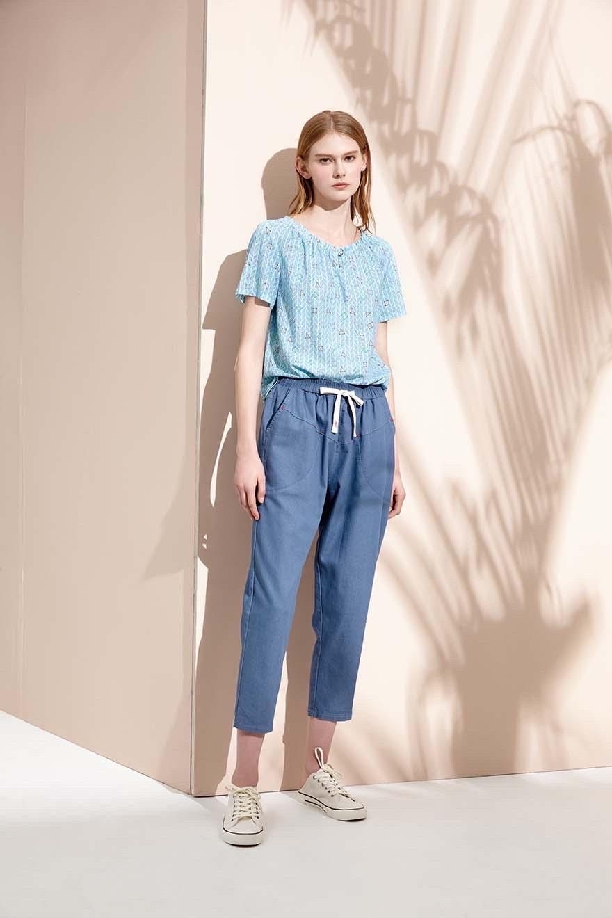 OL韓系亮色印花甜美造型領短版修身上衣S6321