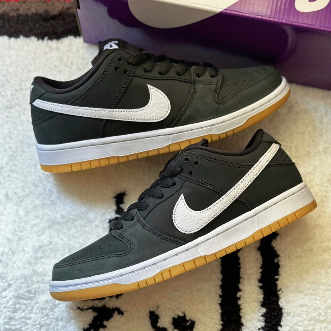 Nike SB Dunk Low Pro Black Gum 黑生膠 黑白 焦糖底 磨砂 CD2563-006