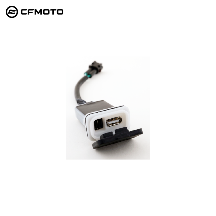 CF MOTO 原廠配件 450SR USB充電埠