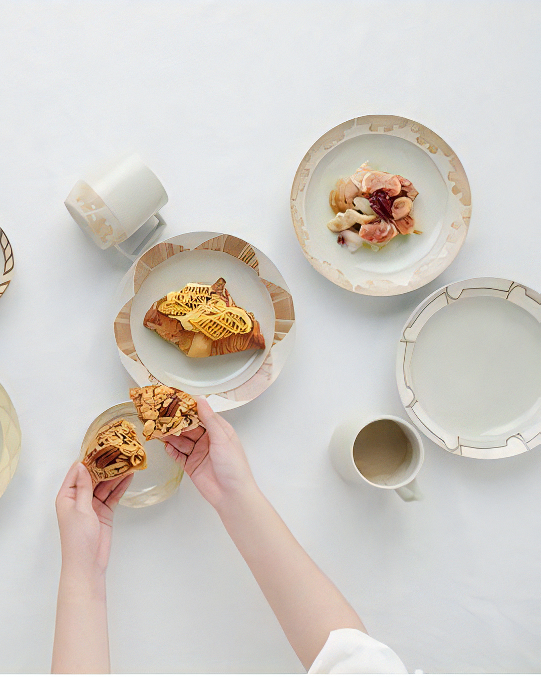 Toast Bakery Plate L｜Hasami Ware