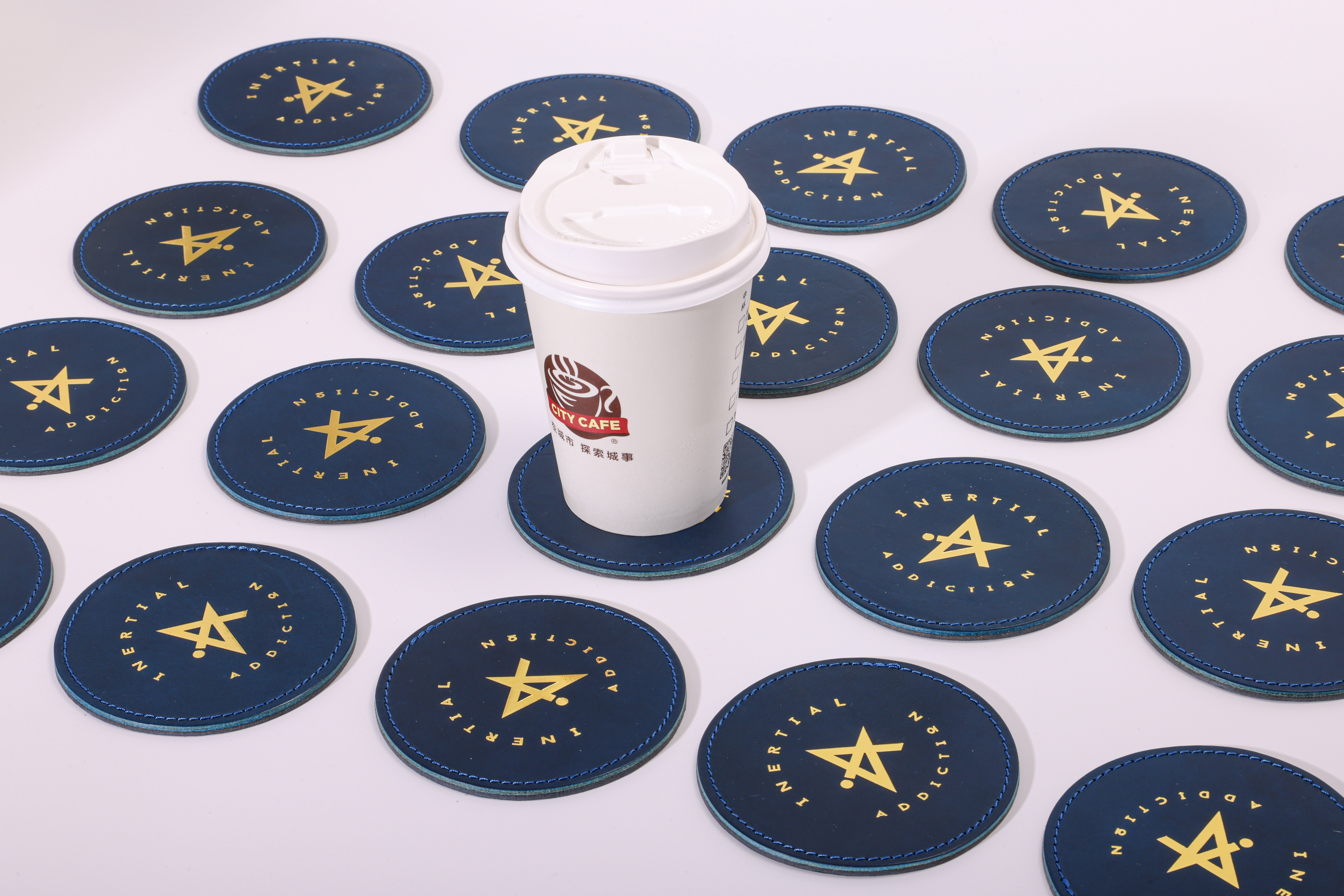 【慣性成癮 InertialAddiction】皮革杯墊