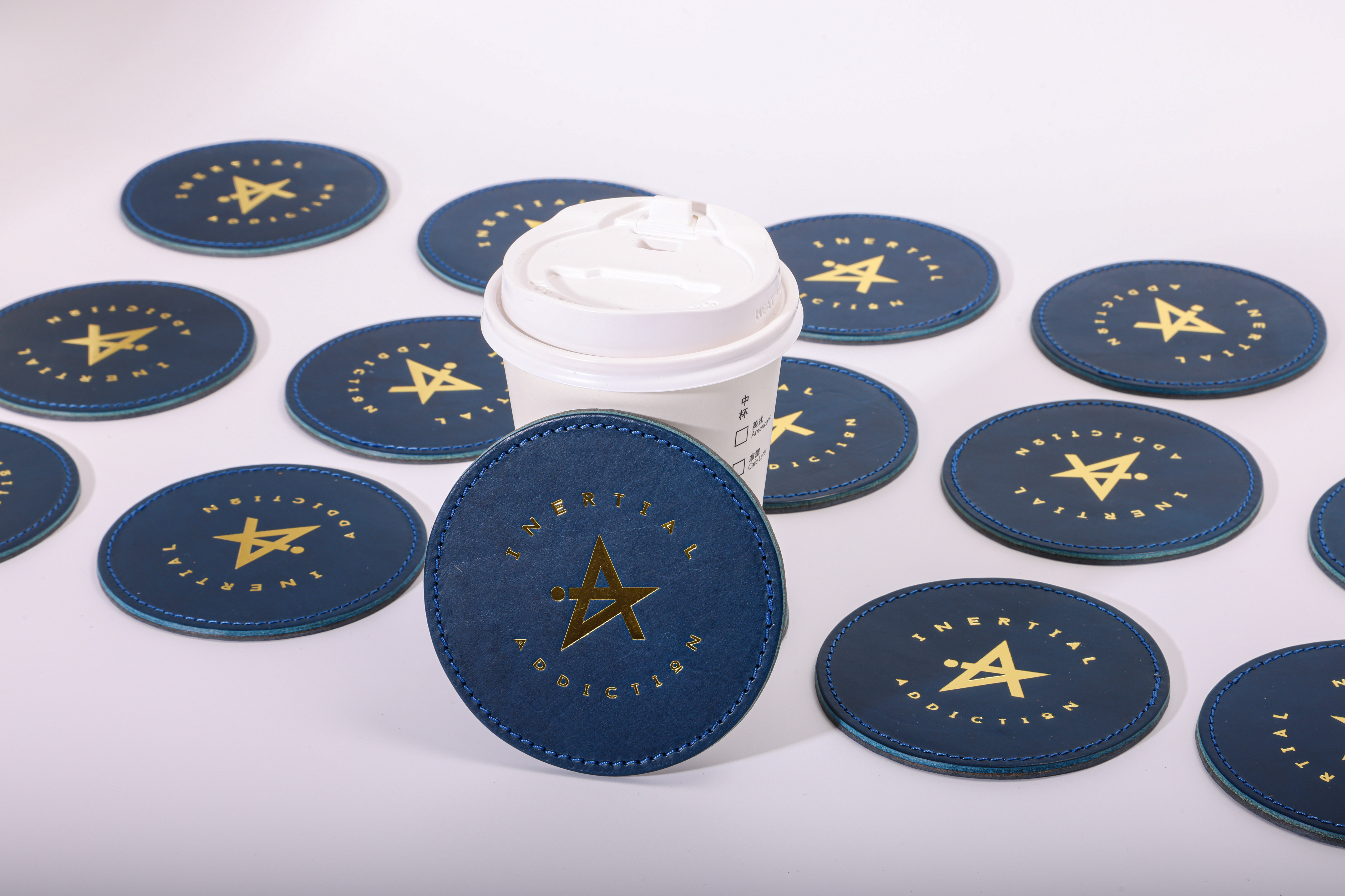 【慣性成癮 InertialAddiction】皮革杯墊