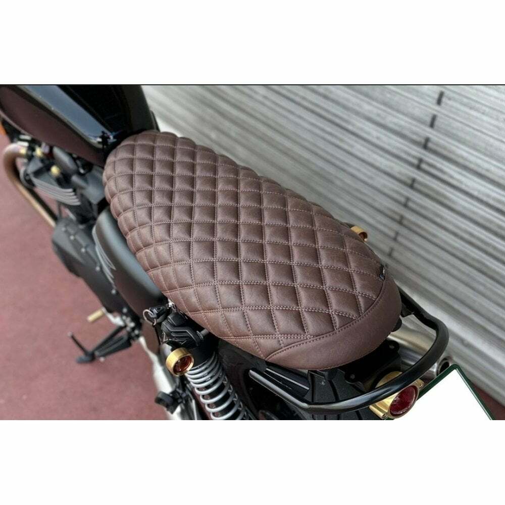 Motone 水冷凱旋專用 薄窄 雙座 椅墊 菱格紋 深咖啡