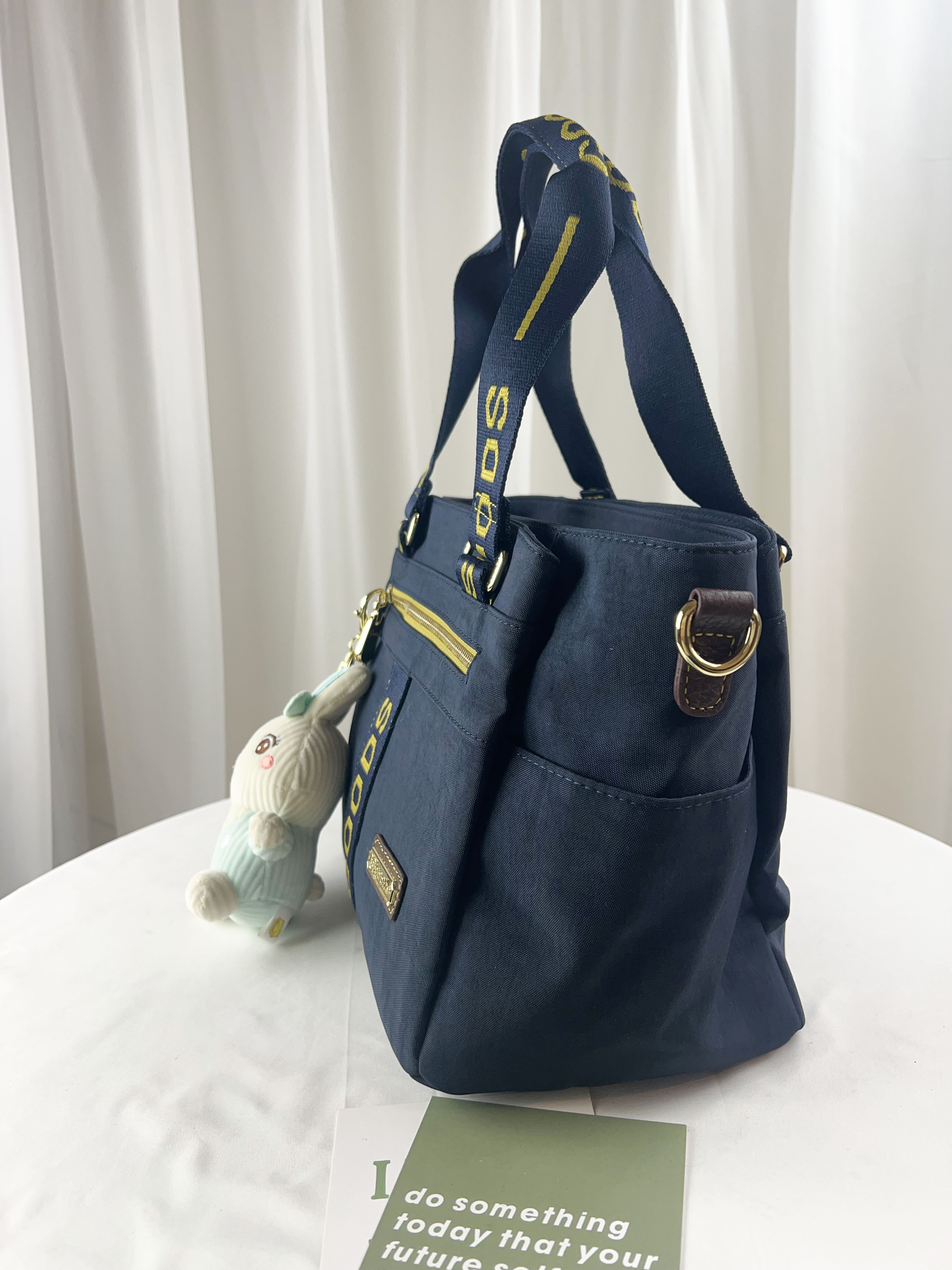 GOODS 織帶黃藍 丹寧防潑水手提包 / 側背包 附小熊吊飾 #2776